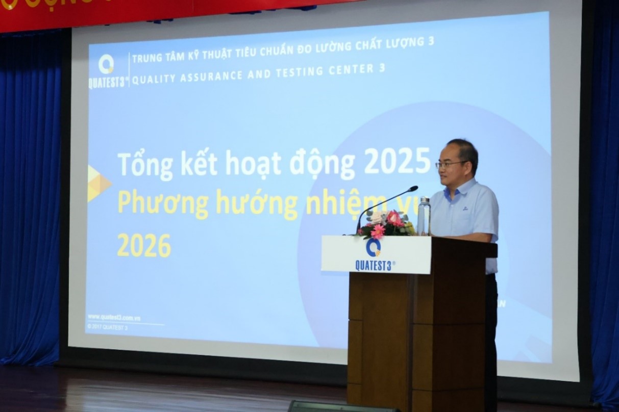 A person standing at a podiumAI-generated content may be incorrect.